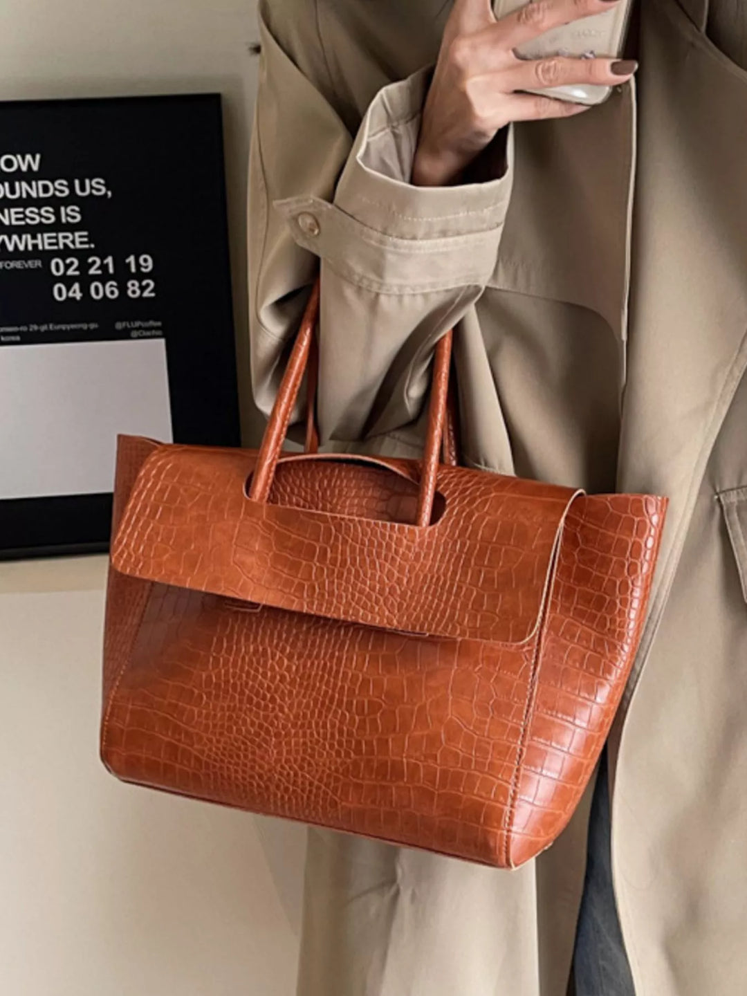 Brown Croc-embossed faux leather shoulder tote bag