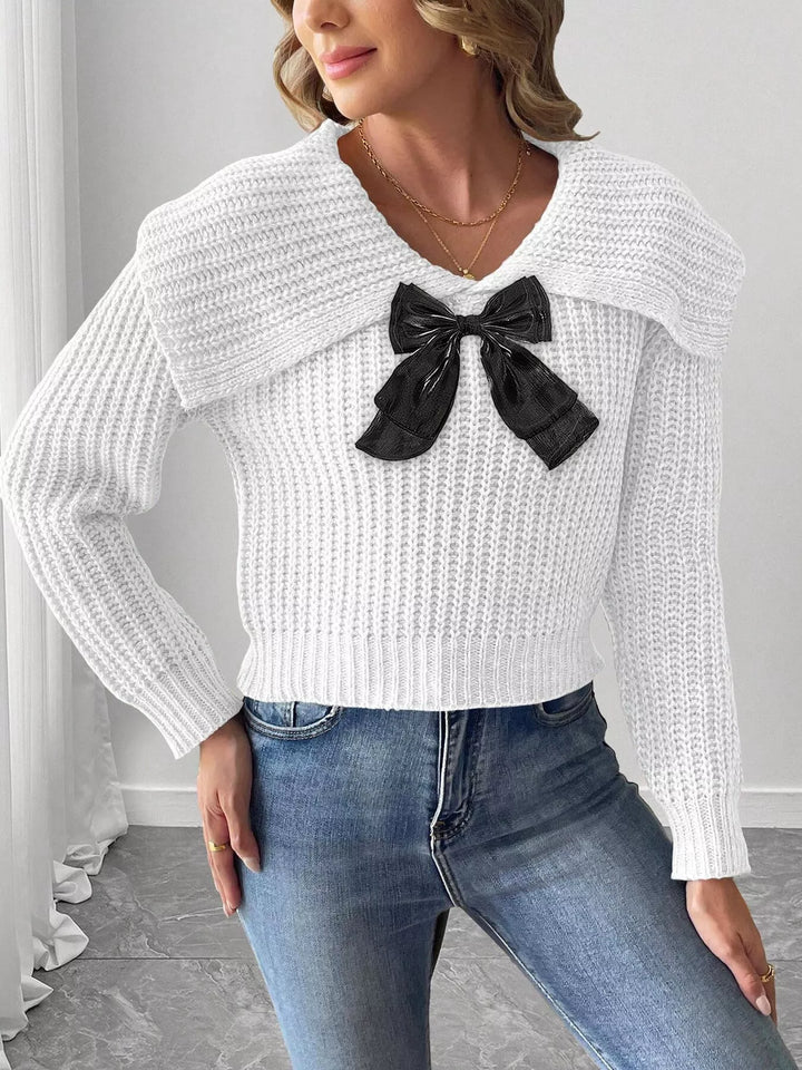 White Waffle knit foldover collar sweater with contrast bow