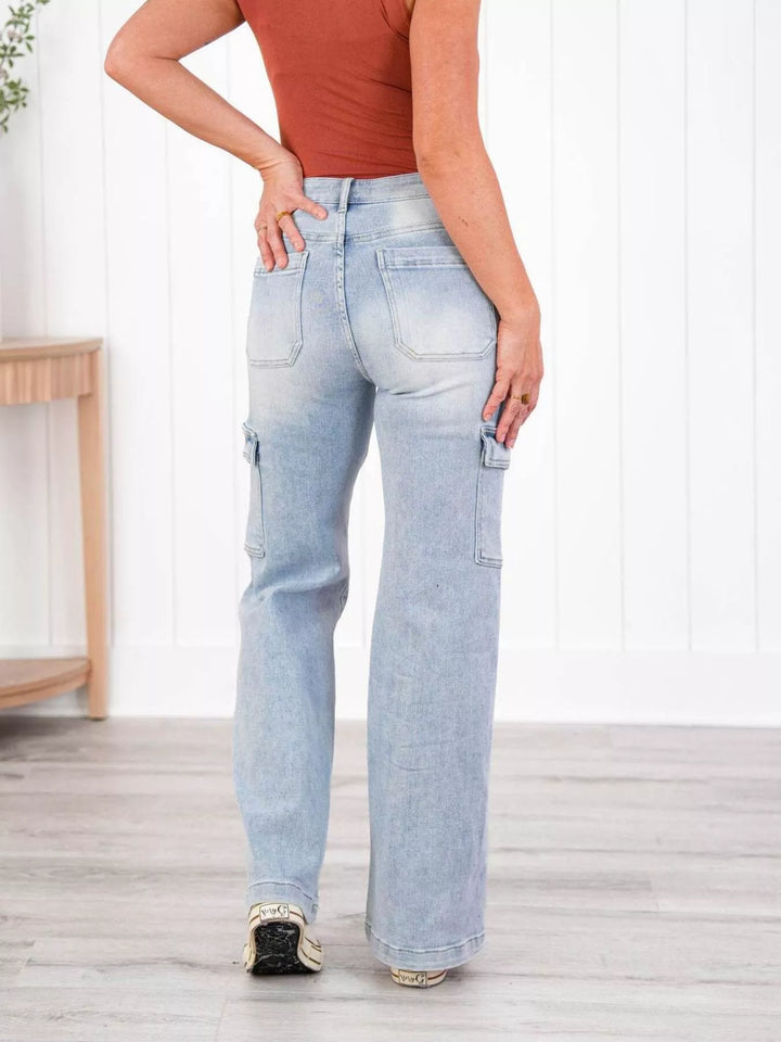 High-rise wide-leg cargo jeans with flap pockets