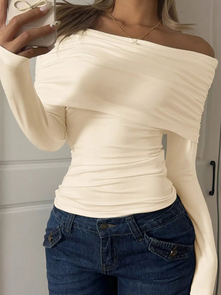 Off-shoulder ruched long sleeve fitted top