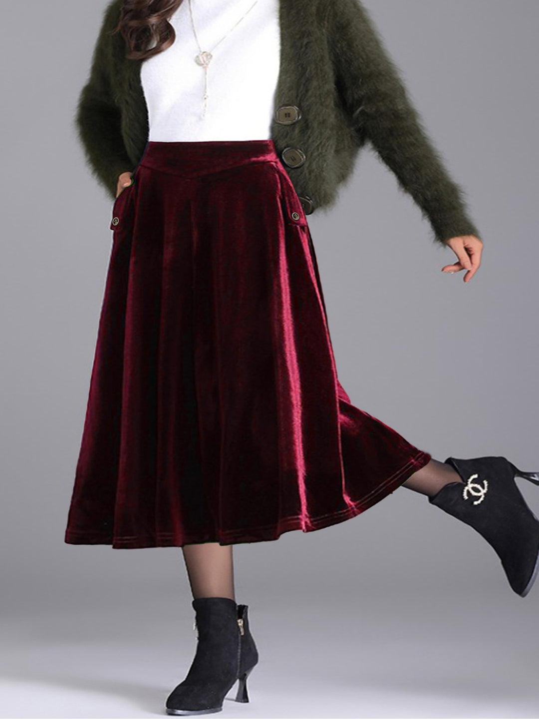 Plus size velvet A-line midi skirt with side pocket
