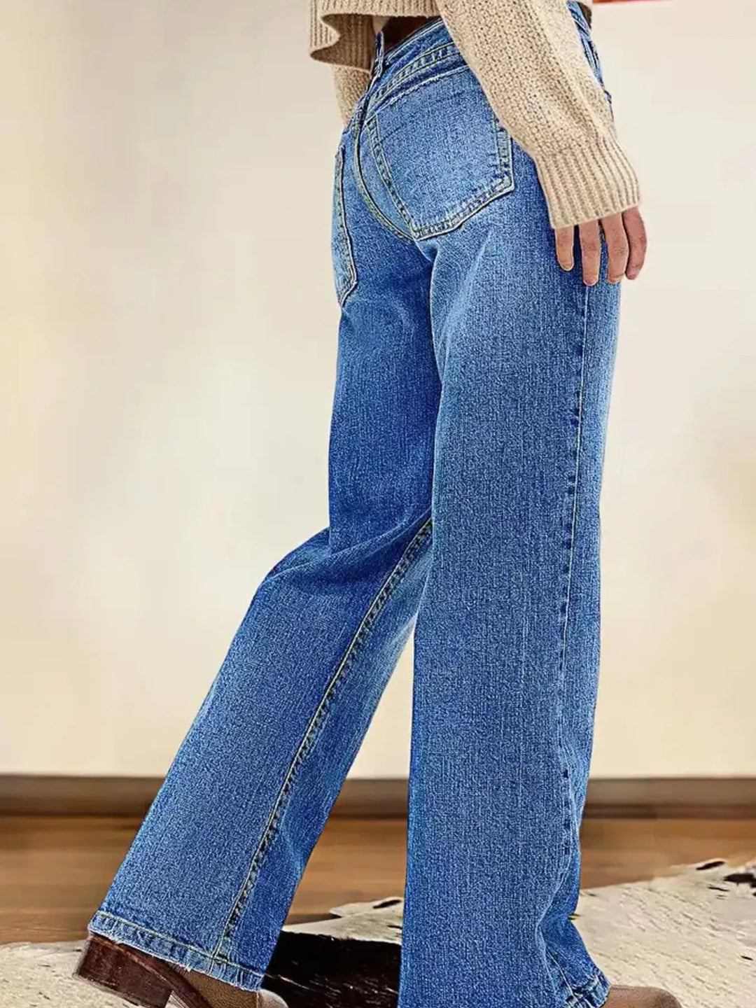 Vintage wash mid-rise straight leg jeans