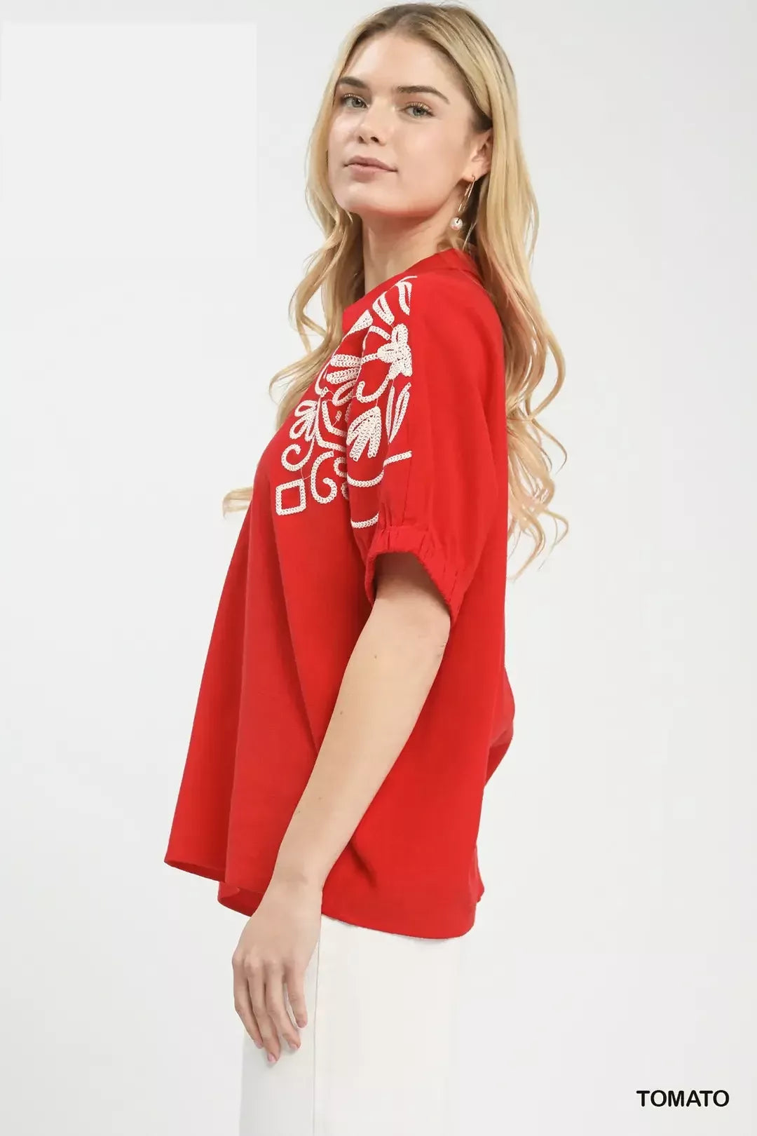 Floral embroidered puff sleeve collared blouse