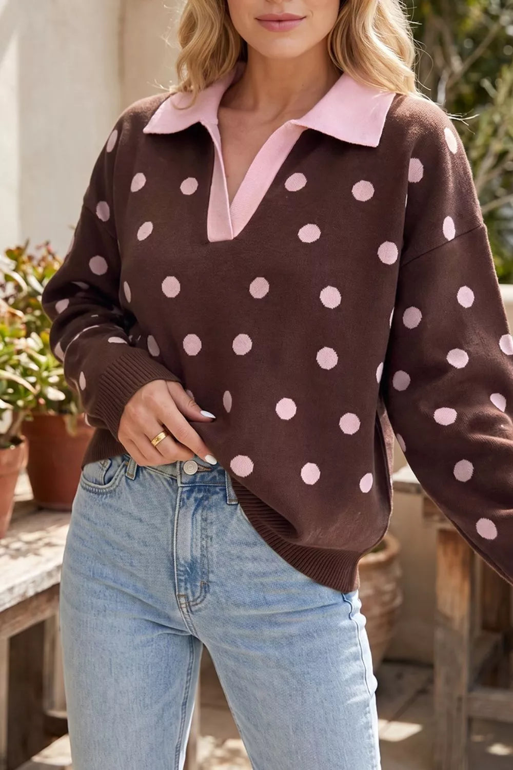 Dark Brown Polka dot contrast collar loose knit pullover sweater