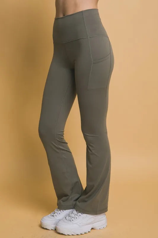 High-waist flare active leggings with side pockets