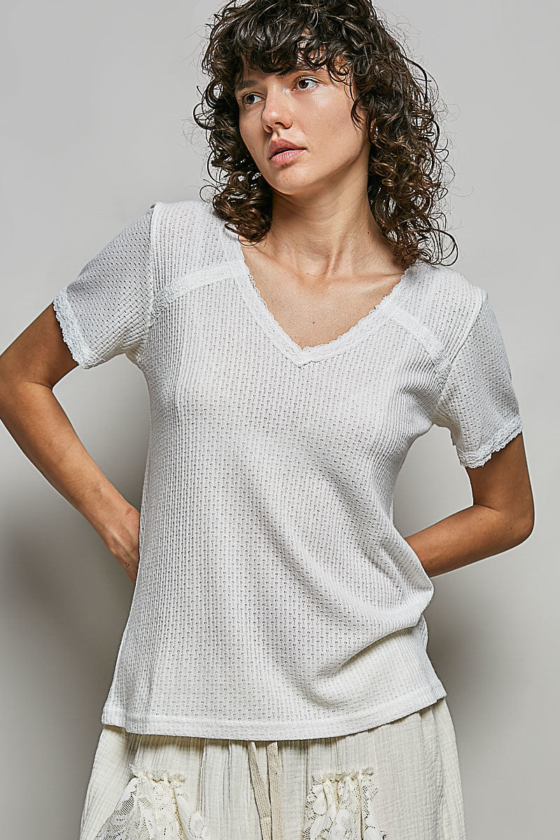 OFF WHITE Lace-trim textured knit V-neck short sleeve top
