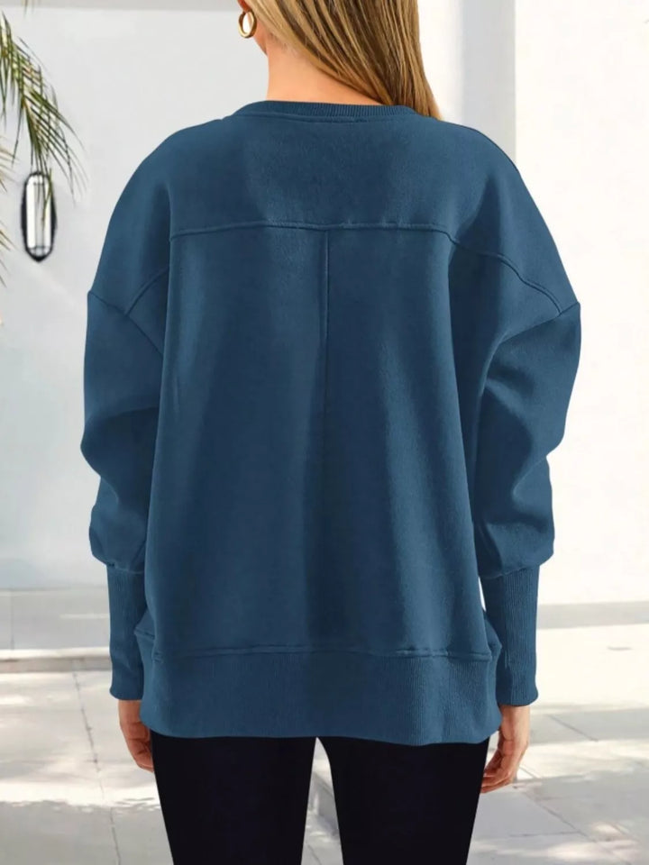 Side slit drop-shoulder relaxed crewneck sweatshirt