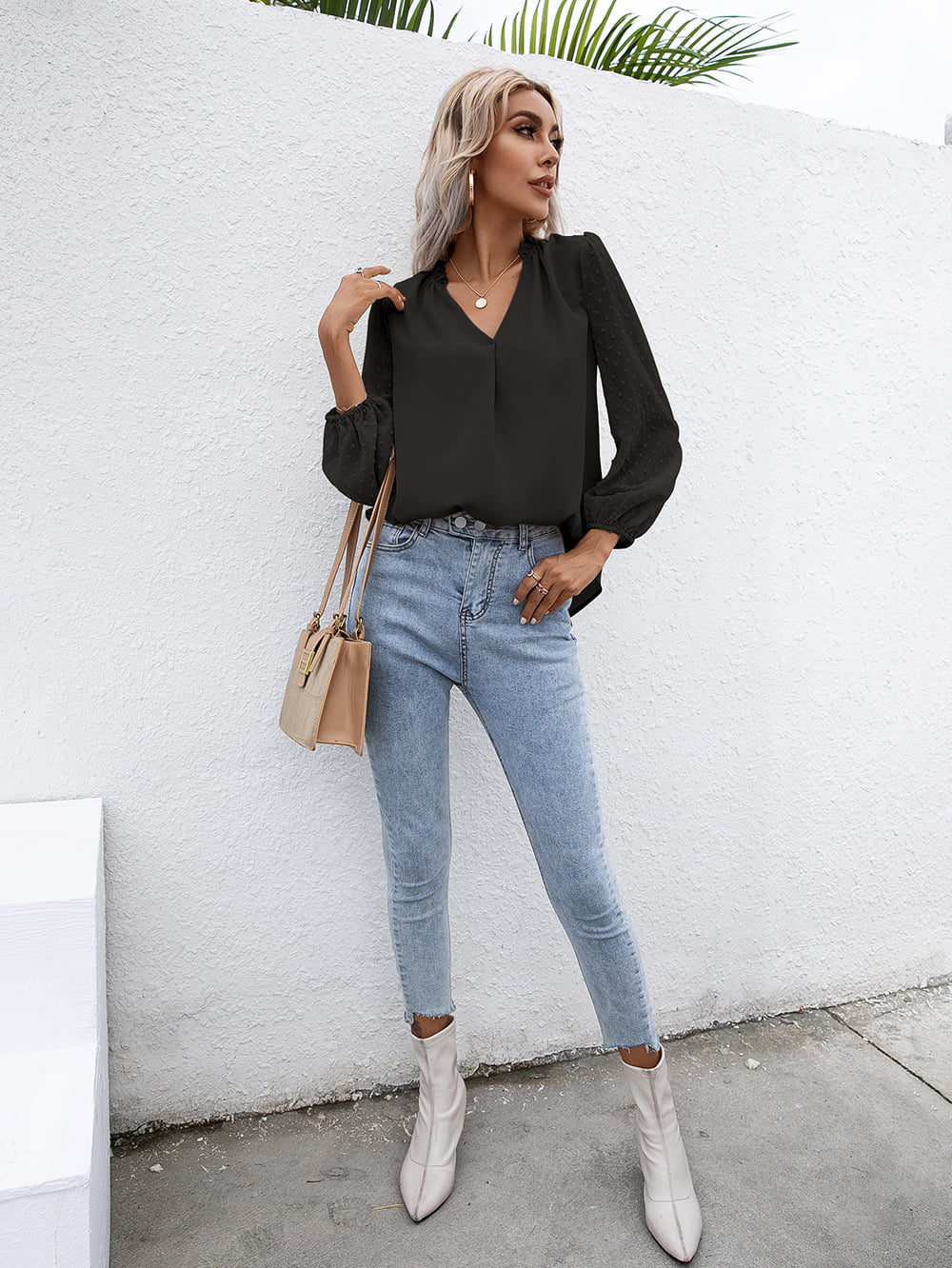 Swiss dot frill V-neck puff sleeve blouse