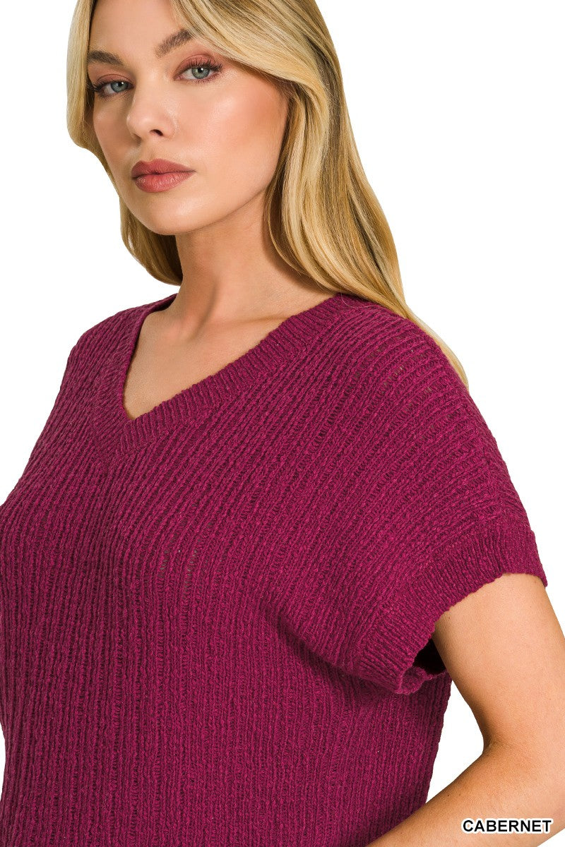 Textured knit cropped V-neck sweater with short sleeves