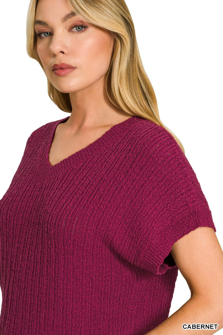 Textured knit cropped V-neck sweater with short sleeves