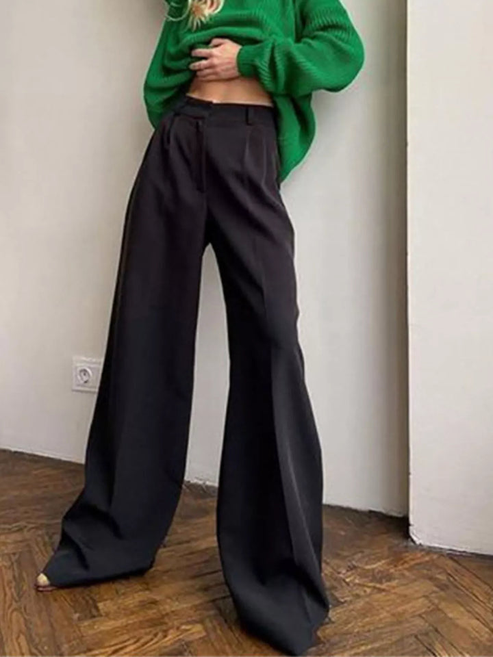 Black Pleated wide-leg dress pants with high-rise waist