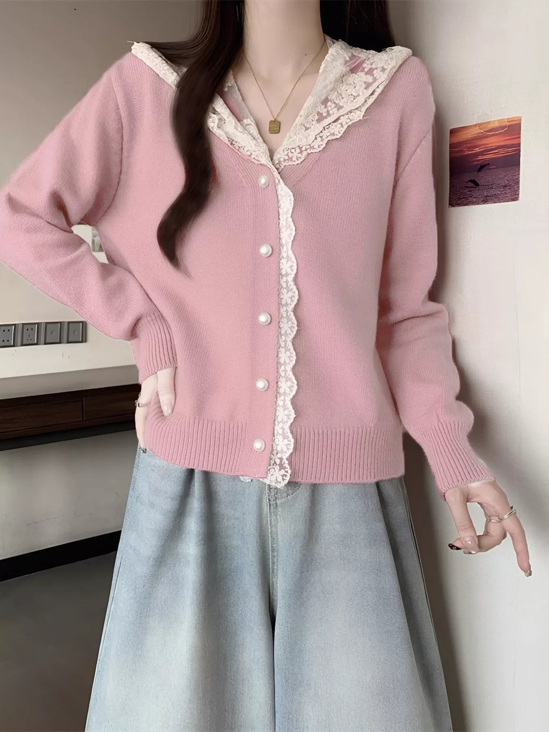 Lace collar knit cardigan with pearl buttons