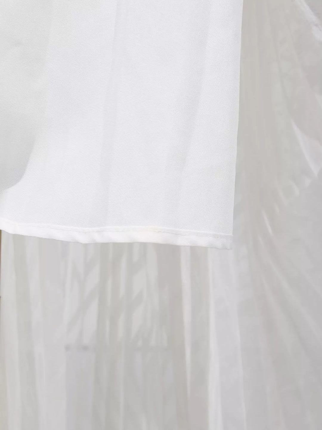 Textured V-neck balloon sleeve maxi dress with twist front