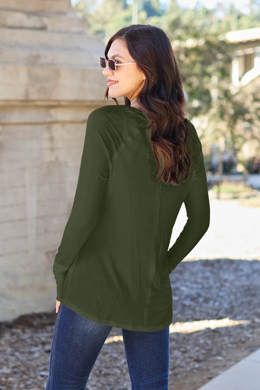 Relaxed raglan long sleeve round neck tee