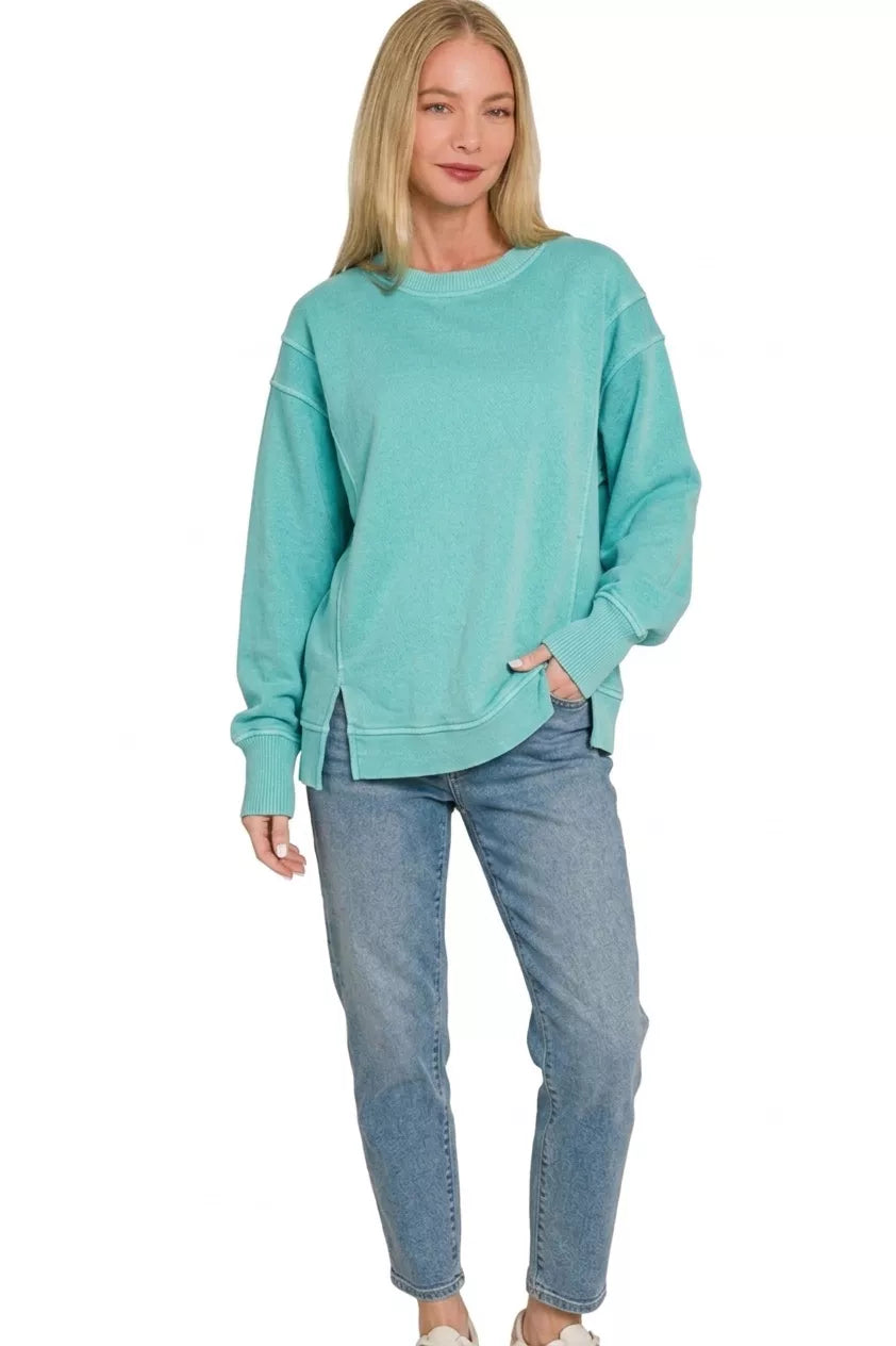 Exposed-seam pigment-dye crew neck fleece sweatshirt