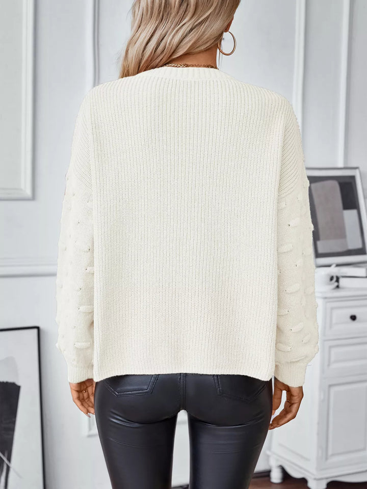 Ribbed knit round neck sweater with chest pocket