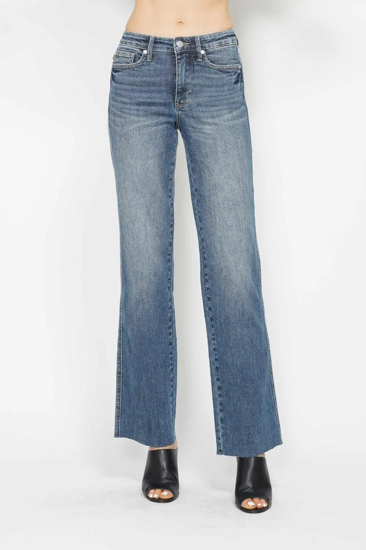 Medium Judy Blue mid-rise straight jeans with tummy control