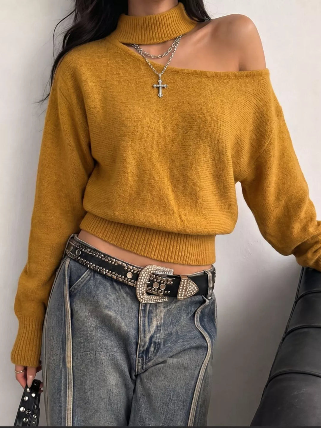 Cutout mock neck one-shoulder knit sweater