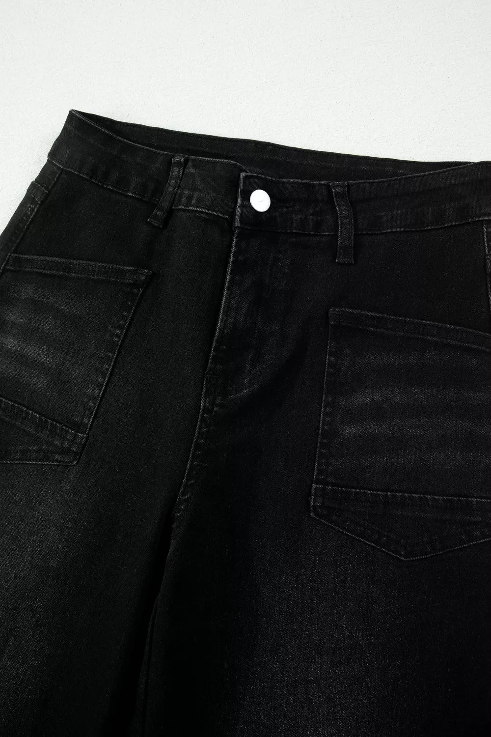 Frayed cropped straight-leg jeans with utility pockets