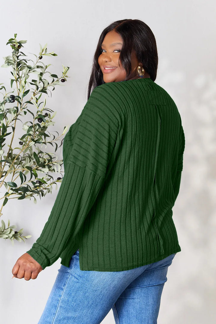 Ribbed knit round neck tunic top with side slits