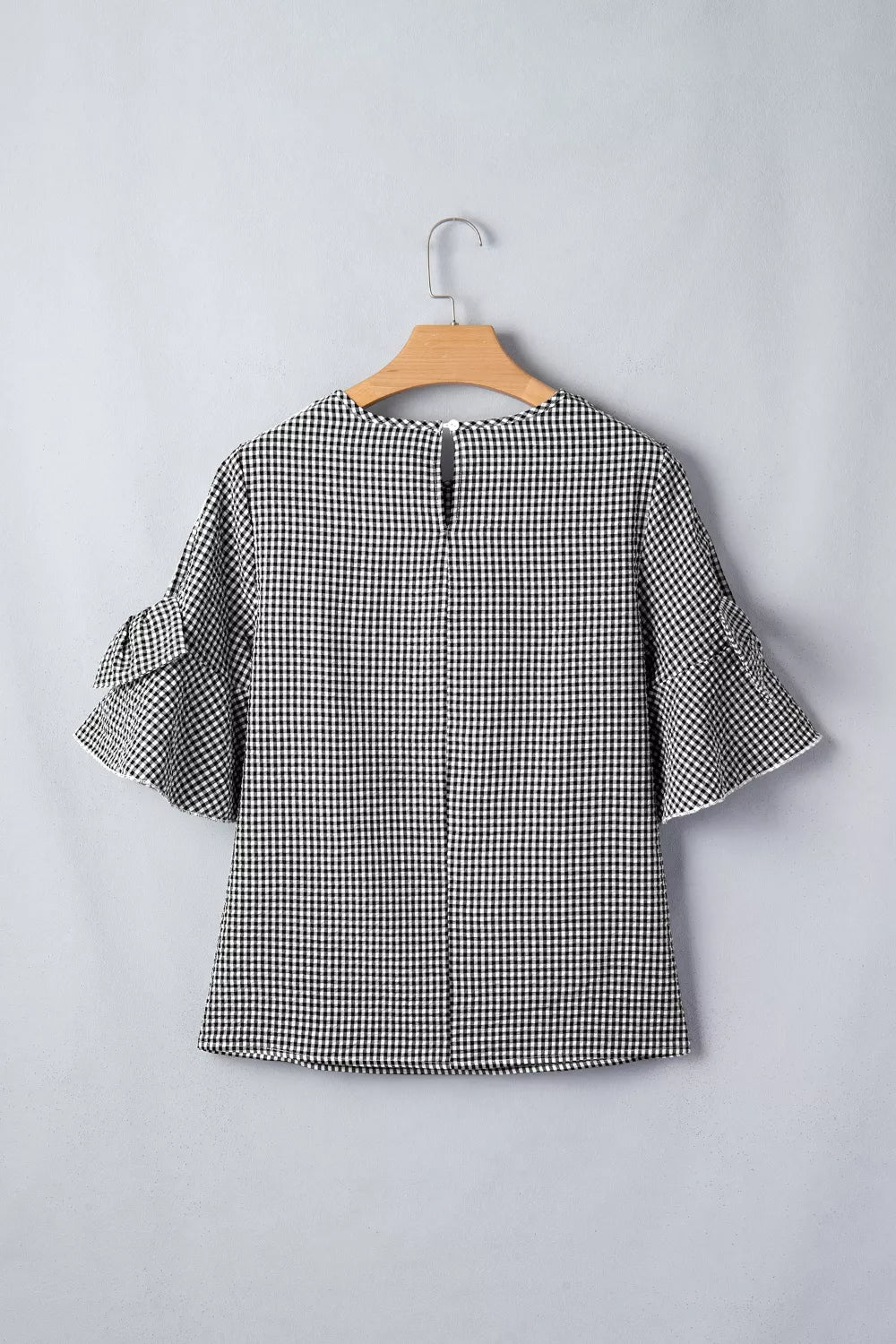Gingham ruffle half-sleeve crew neck blouse