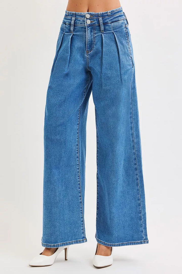 Pleated wide-leg mid-rise jeans with button waist
