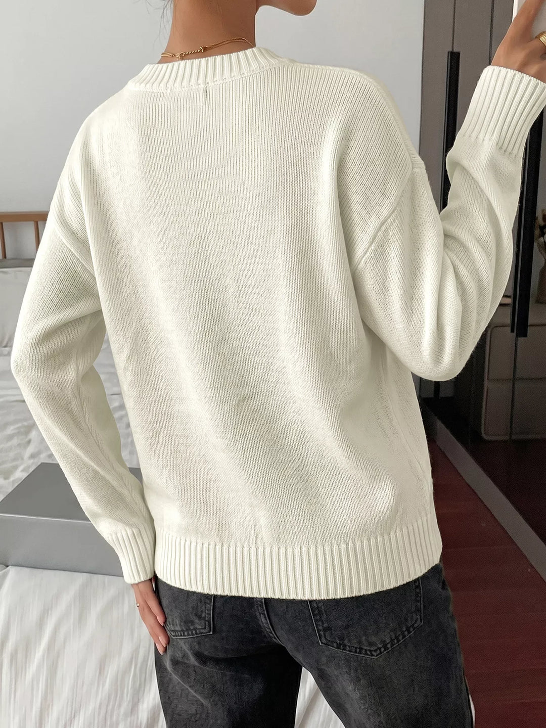 Bow graphic knit crewneck pullover sweater