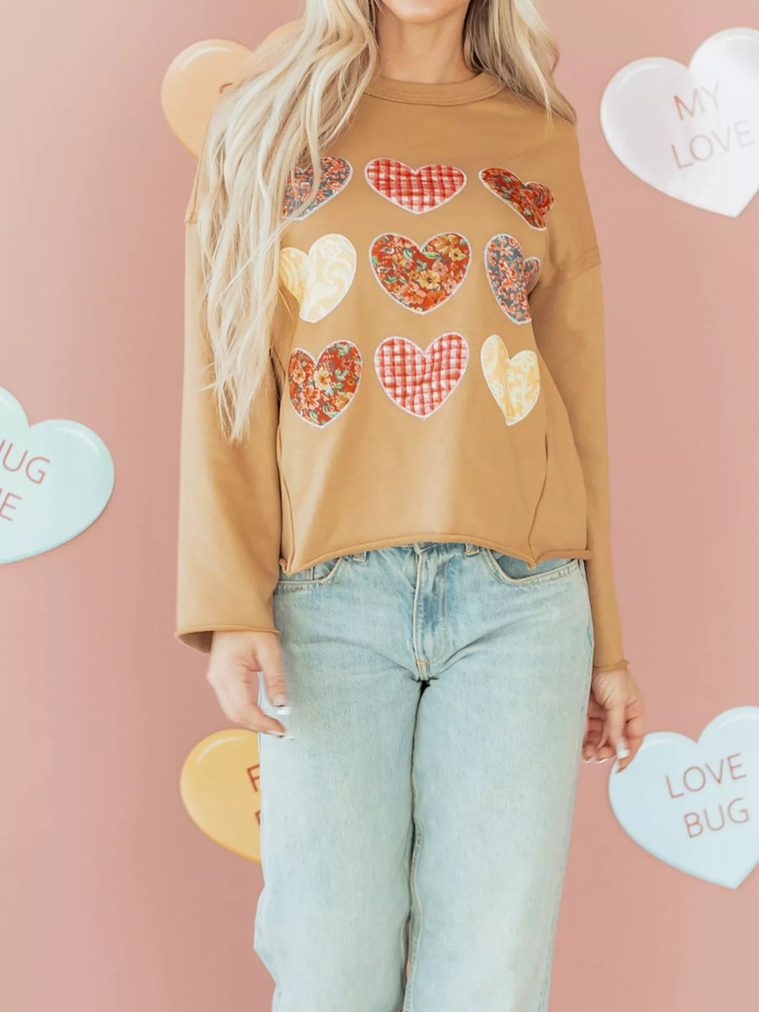 Floral heart patch mineral wash crewneck sweatshirt