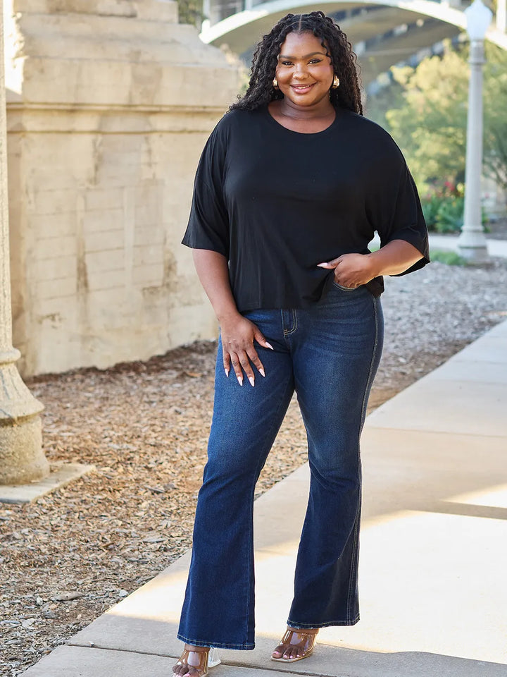 Drop-shoulder boxy round neck short sleeve tee