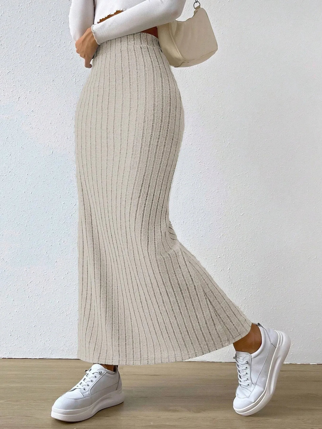 Ribbed knit high-waist maxi skirt with front slit