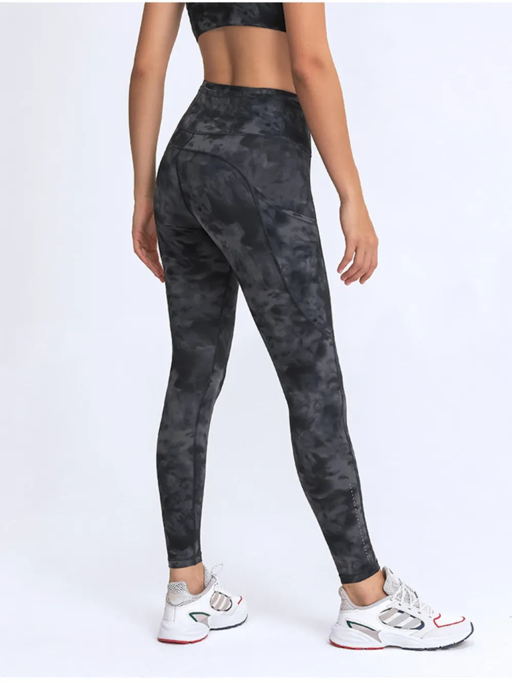 Wide waistband high-rise leggings with side pockets