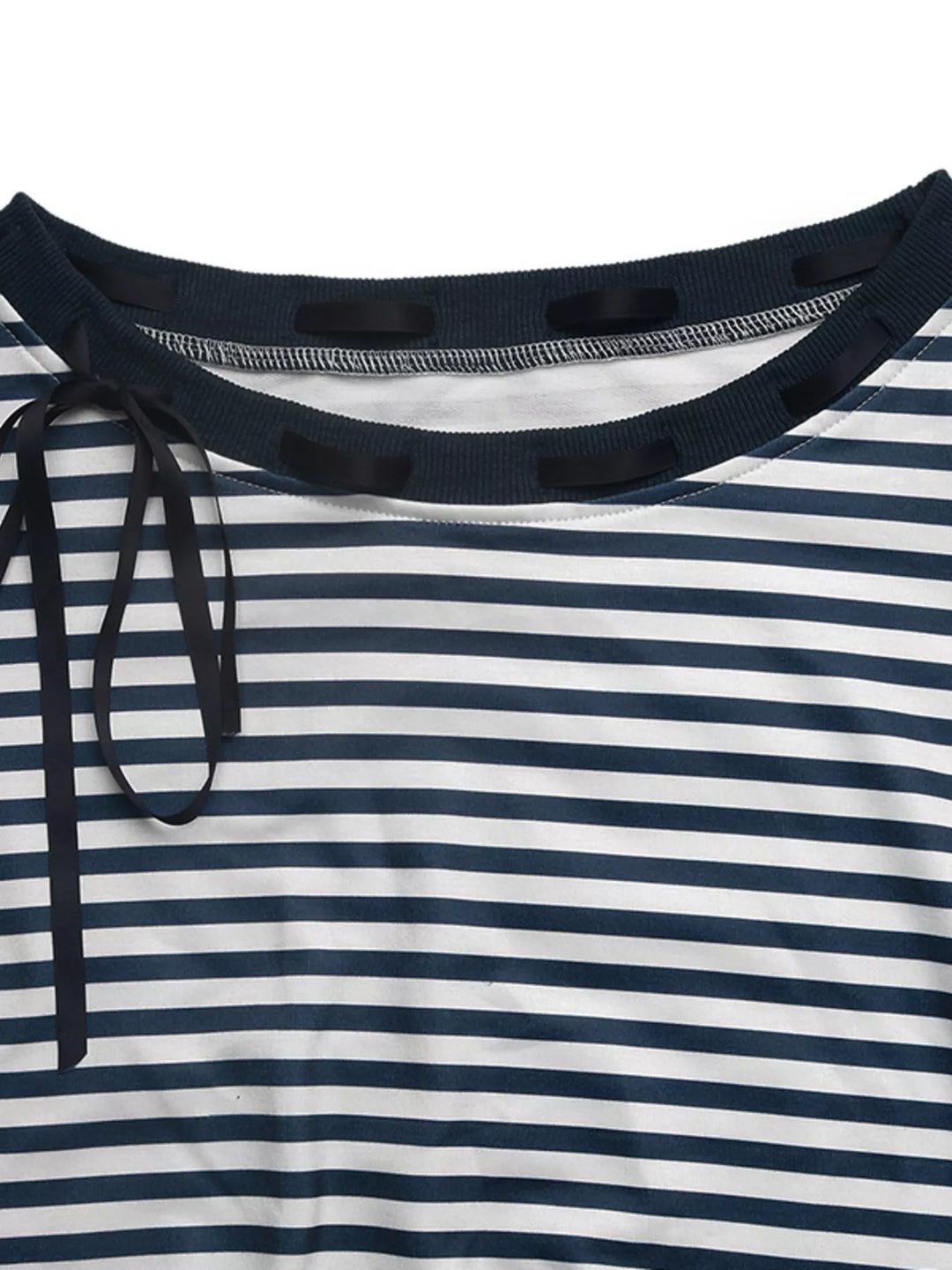 Striped off-shoulder sweatshirt with ribbon tie