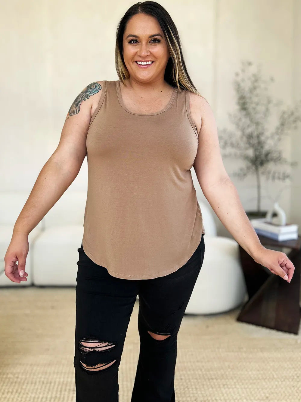 Round neck curved hem rayon tank top
