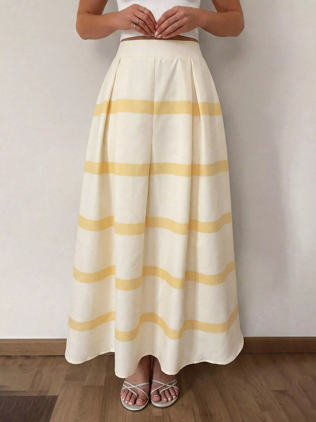 Striped pleated A-line maxi skirt with pockets