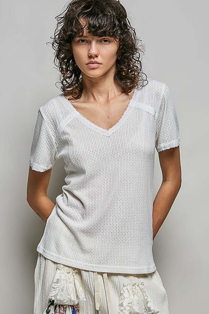 Lace-trim textured knit V-neck short sleeve top
