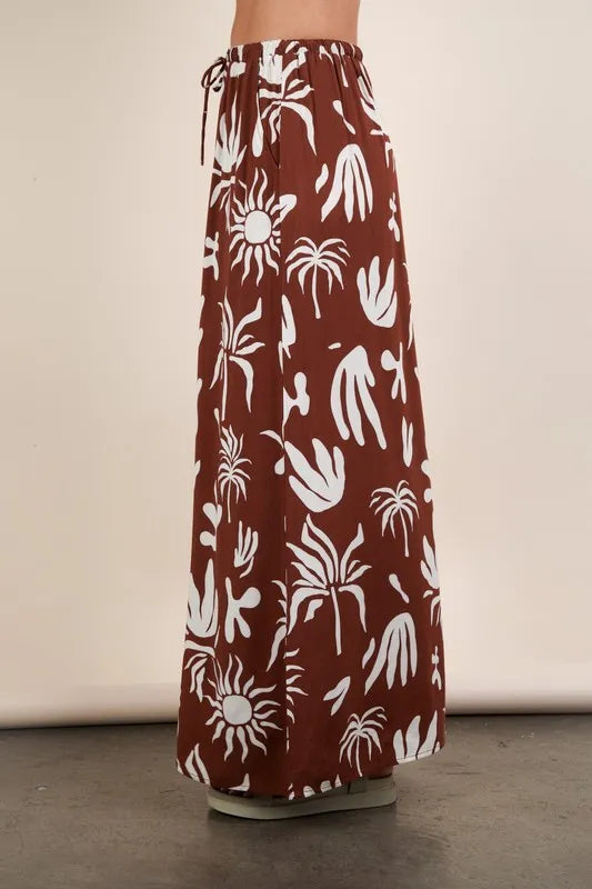 Abstract tropical print drawstring maxi skirt