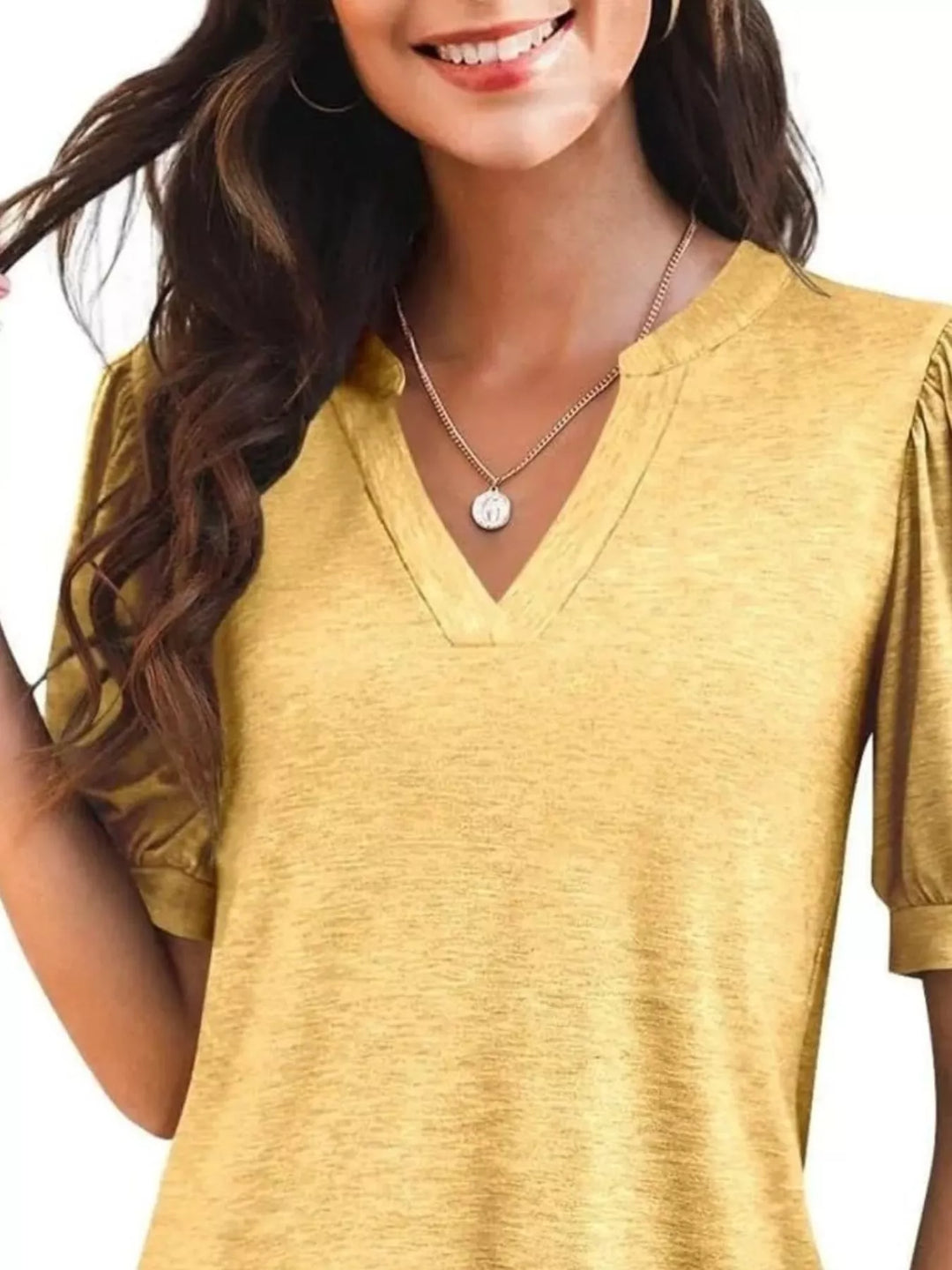 Short puff sleeve notched V-neck casual tee