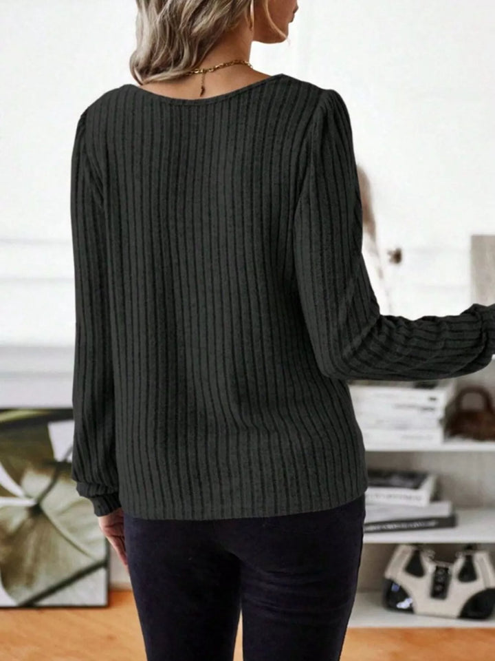 Ribbed knit scoop neck long sleeve top