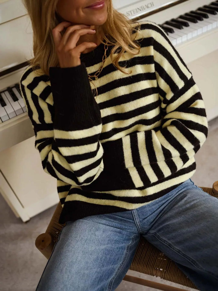 Striped drop-shoulder crew neck sweater with ribbed cuffs