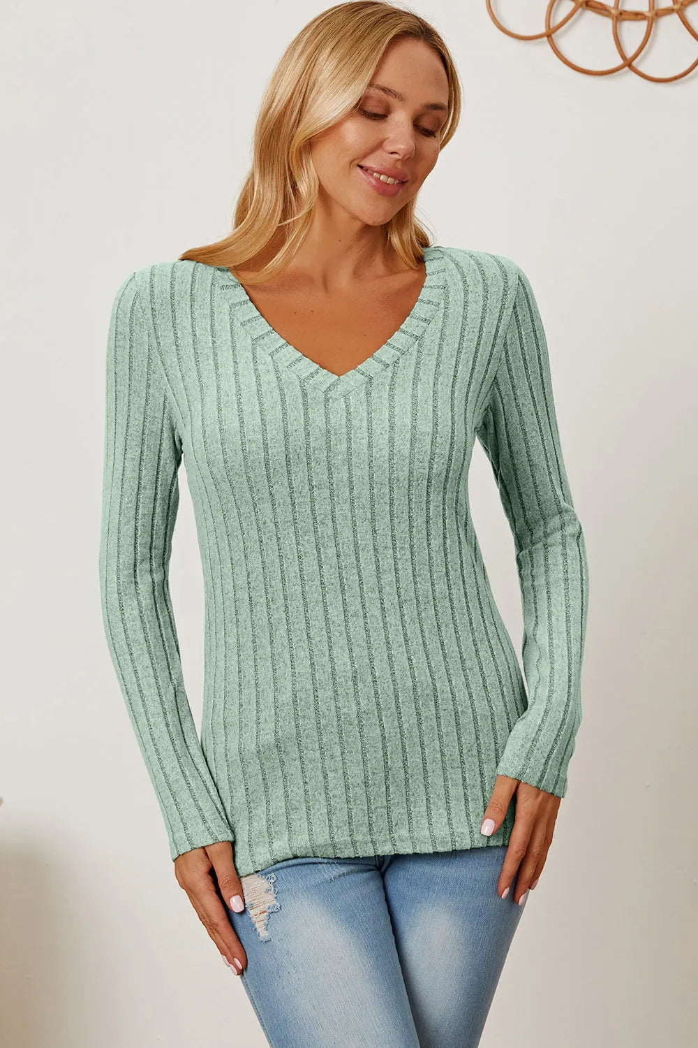 Ribbed v-neck long sleeve knit top