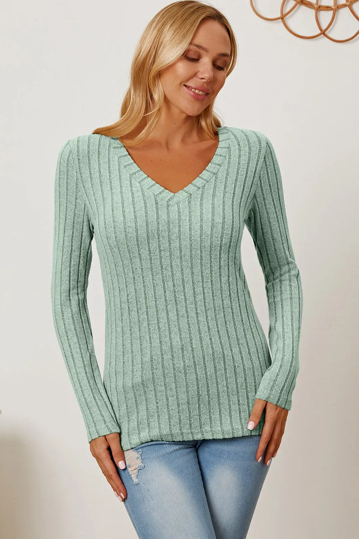 Ribbed v-neck long sleeve knit top