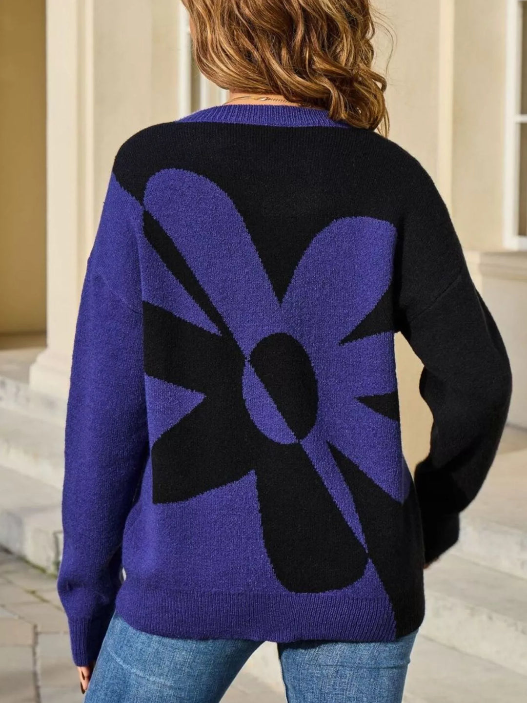 Color block floral crew neck knit sweater