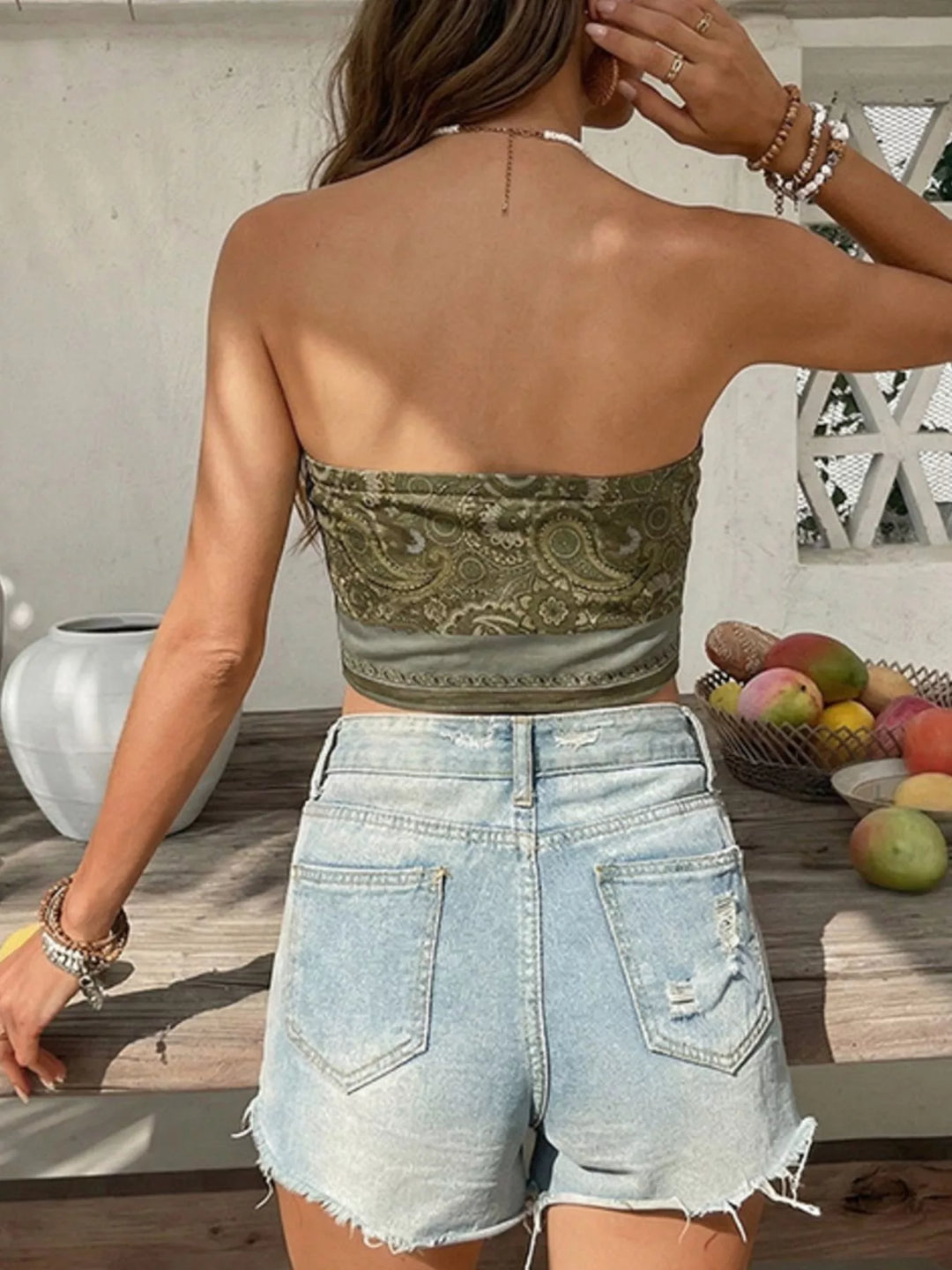 Paisley print strapless crop top with pointed hem