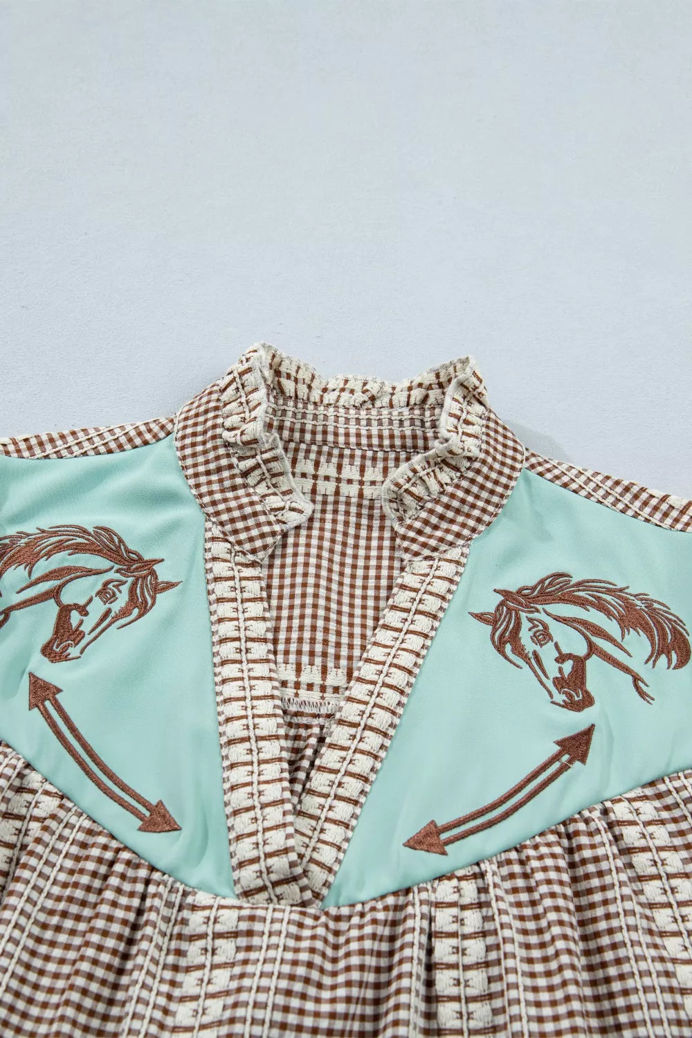 Embroidered horse yoke gingham puff sleeve blouse