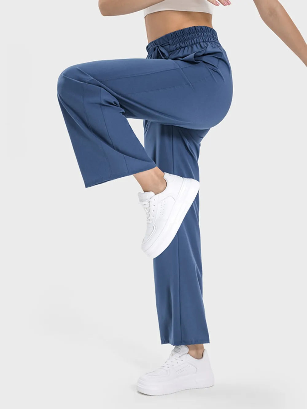 Drawstring straight-leg active pants with pockets