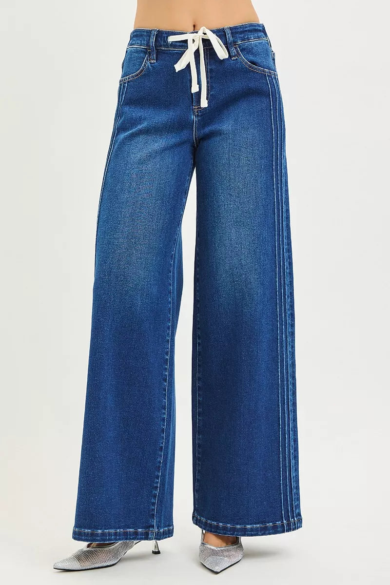 Mid-rise wide-leg pintuck jeans with drawstring