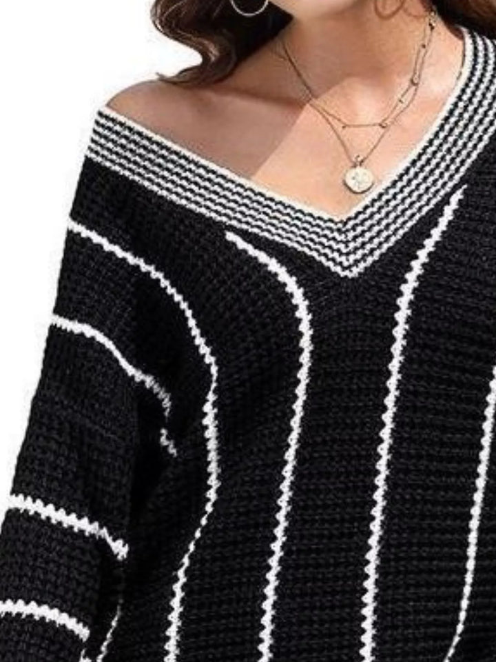 Waffle knit V-neck sweater with contrast stripe trim