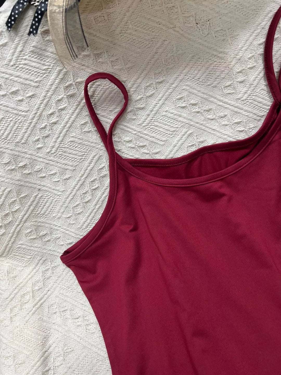 Fitted spaghetti strap scoop neck cropped cami