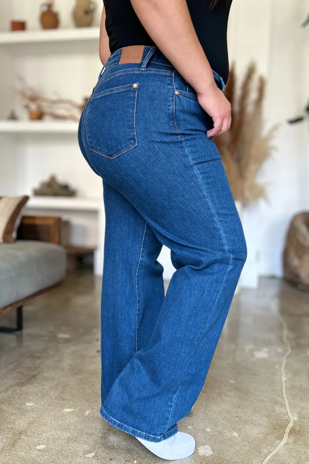 Judy Blue full-size high-rise straight-leg jeans