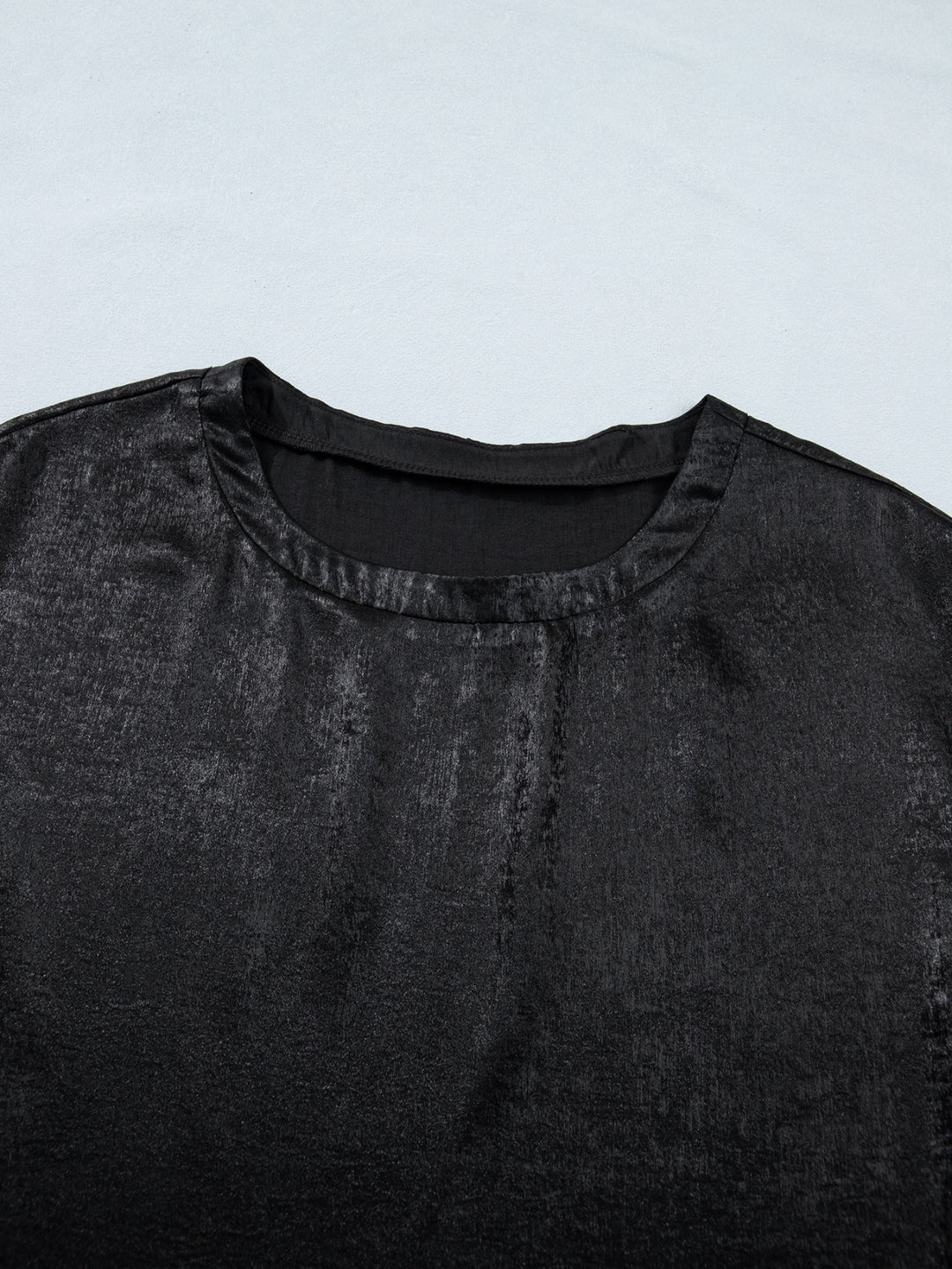 Metallic shimmer round-neck cap sleeve tee